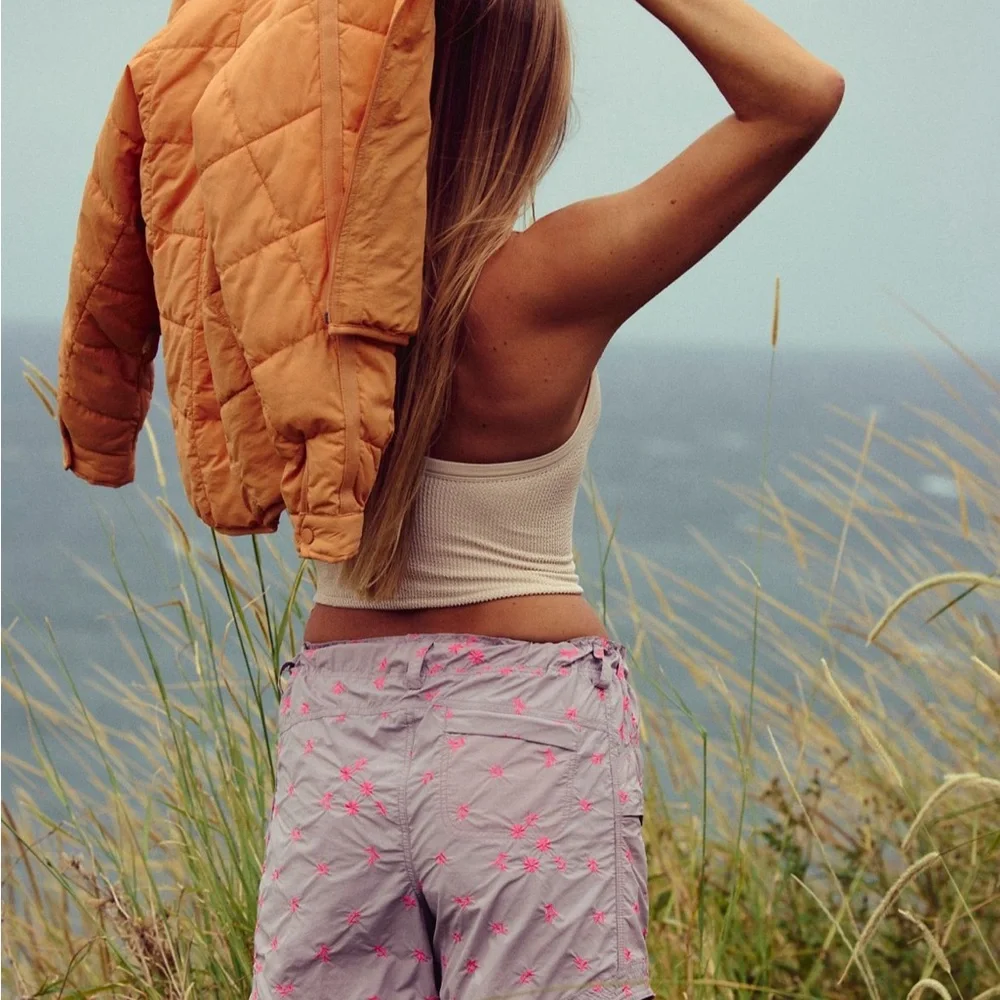 Free People Movement In The Wild Pink Floral Shorts embroidered, Size Large NWT - Picture 2 of 6